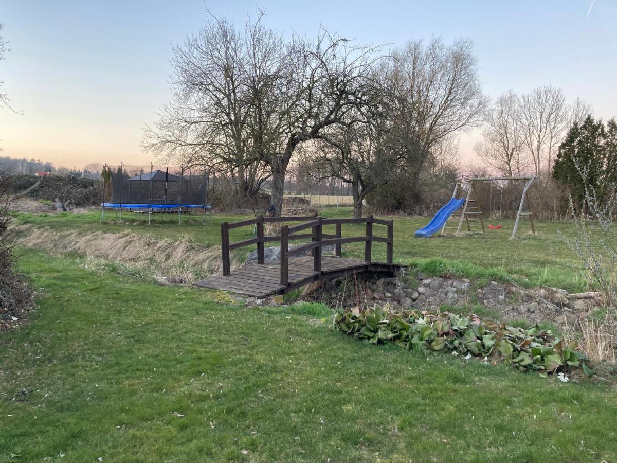 Villa Familienfreundliche Unterkunft direkt am Nationalpark unteres Odertal Criewen Exterior foto